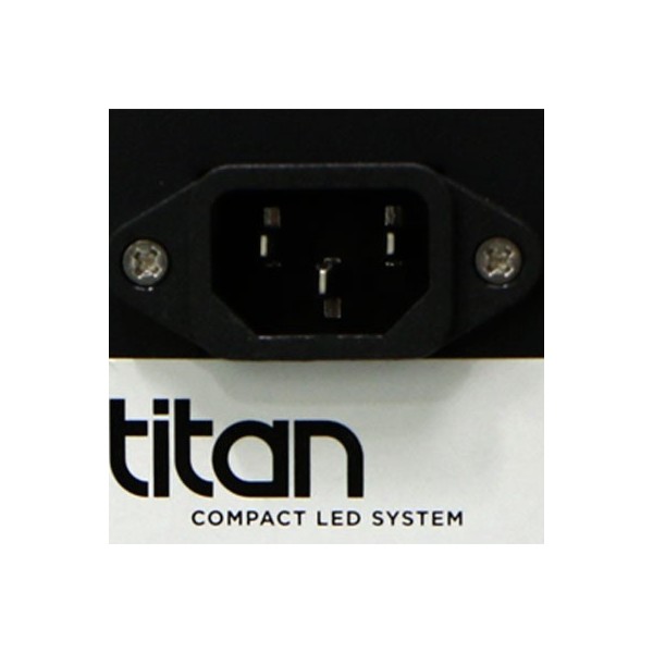 Enchufe luminaria LED 270 W Solux Titan